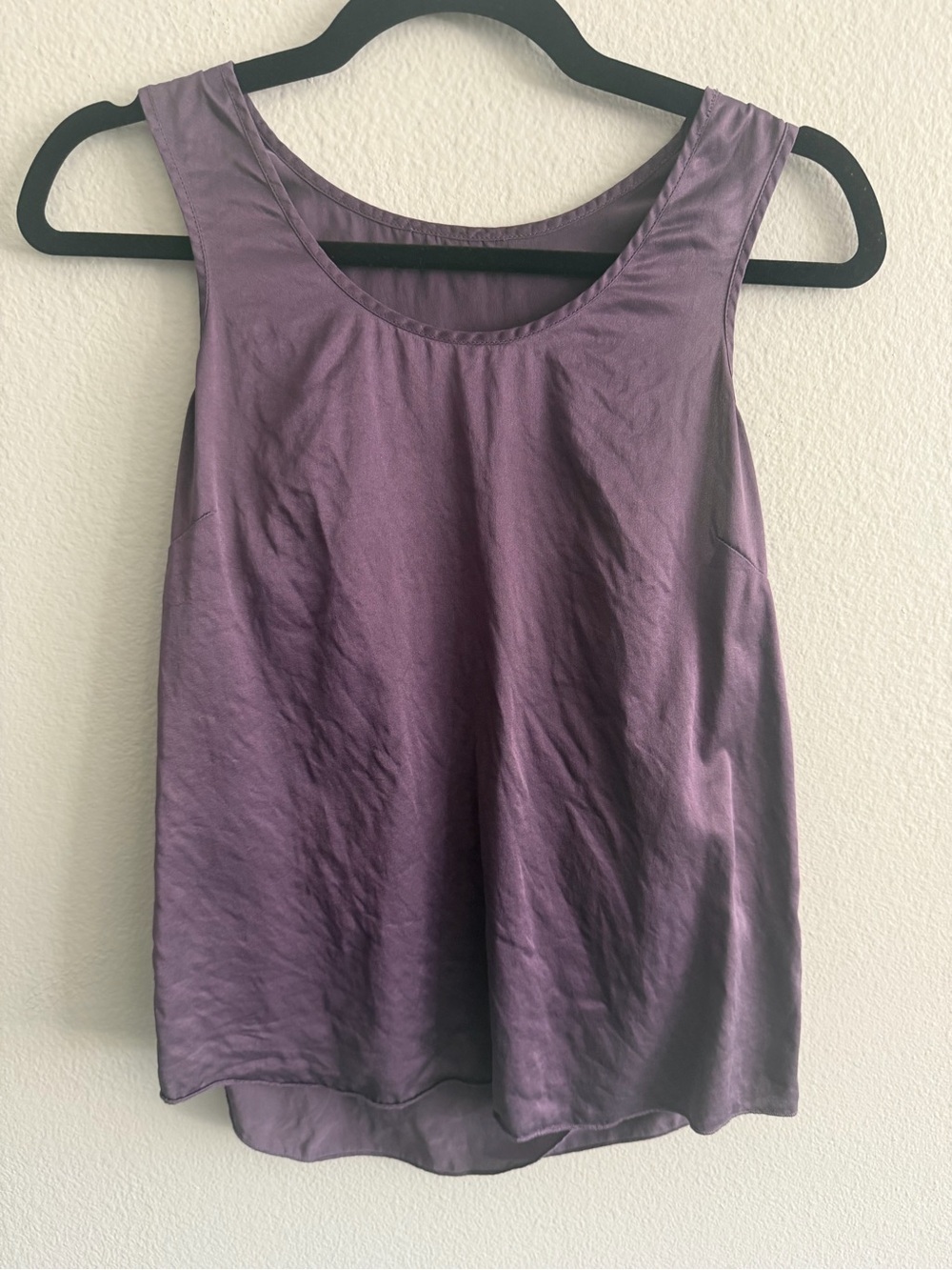 lunya Purple Sleeveless 100% washable silk tulip back sleep top